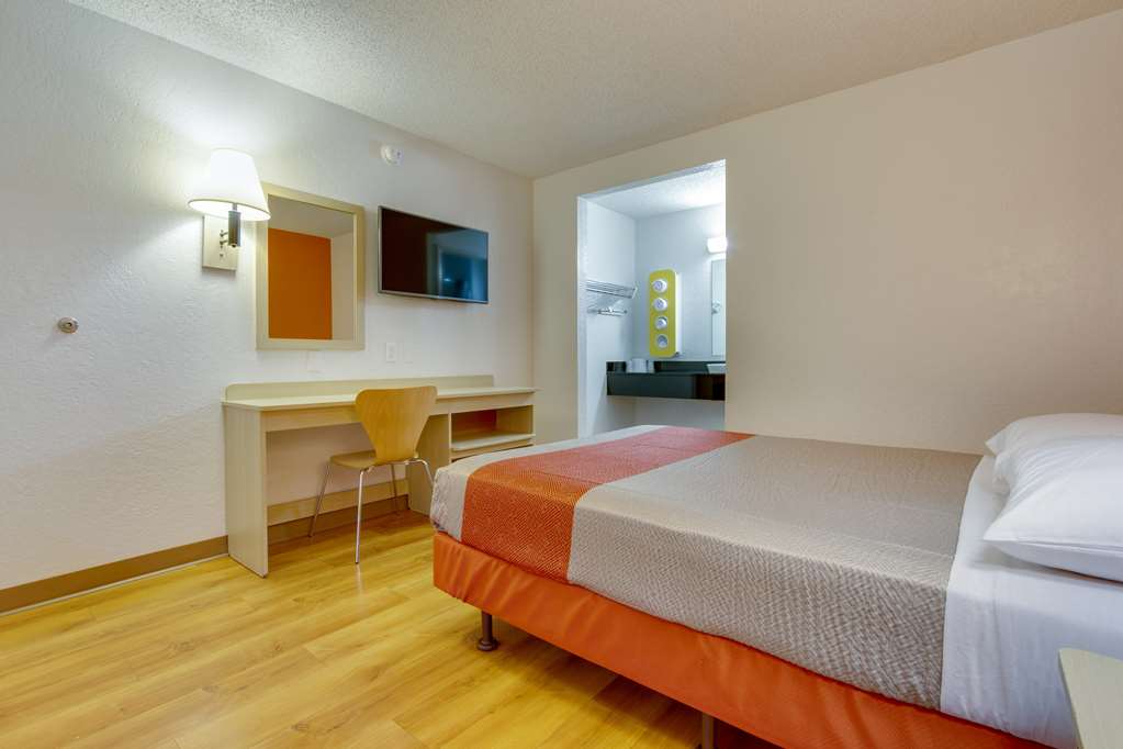 Motel 6 Tempe AZ Scottsdale South - photo 13