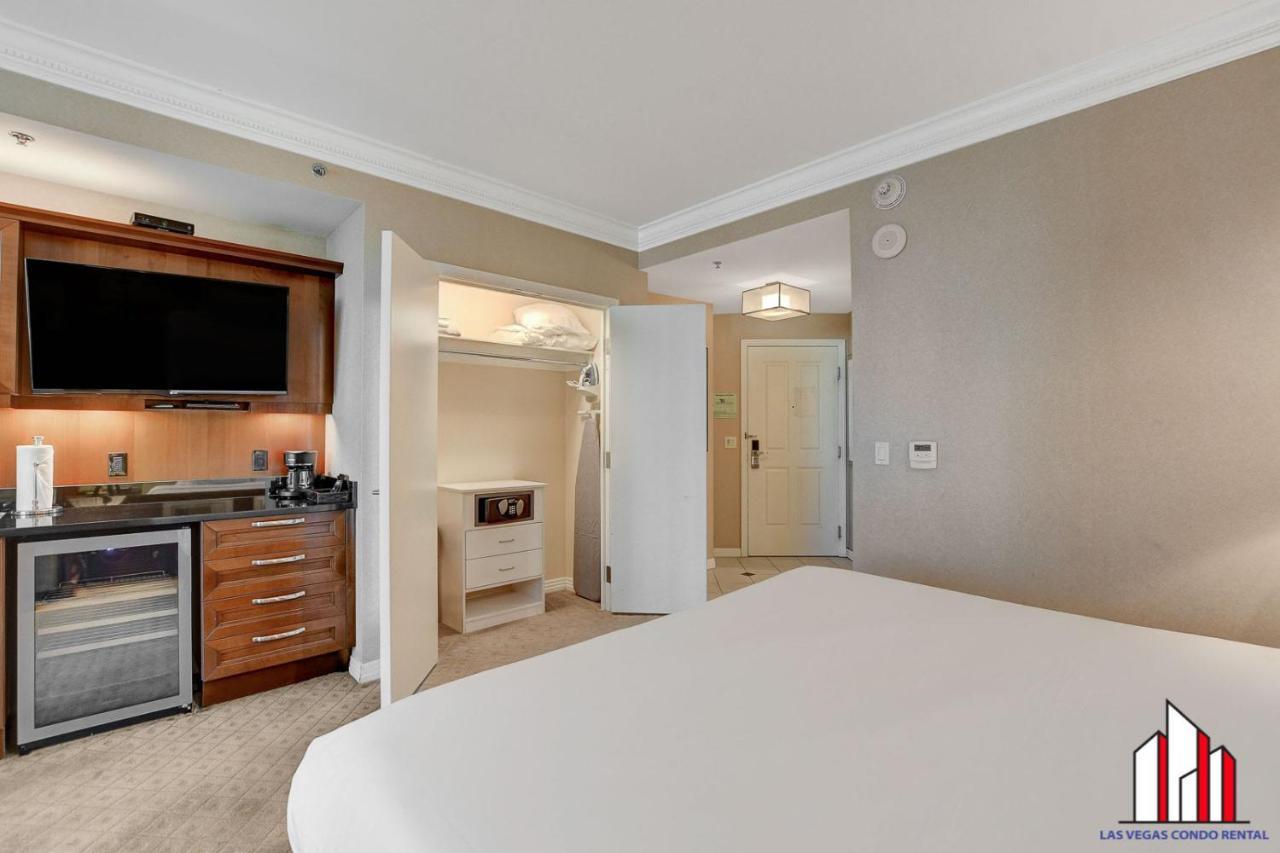 MGM Signature 15 709 Strip View Jacuzzi Studio