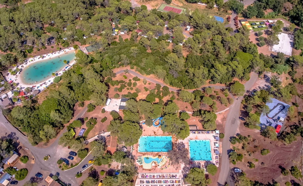 La Pierre Verte Camping Village — 4-Star Luxury Hotel in Frejus, France