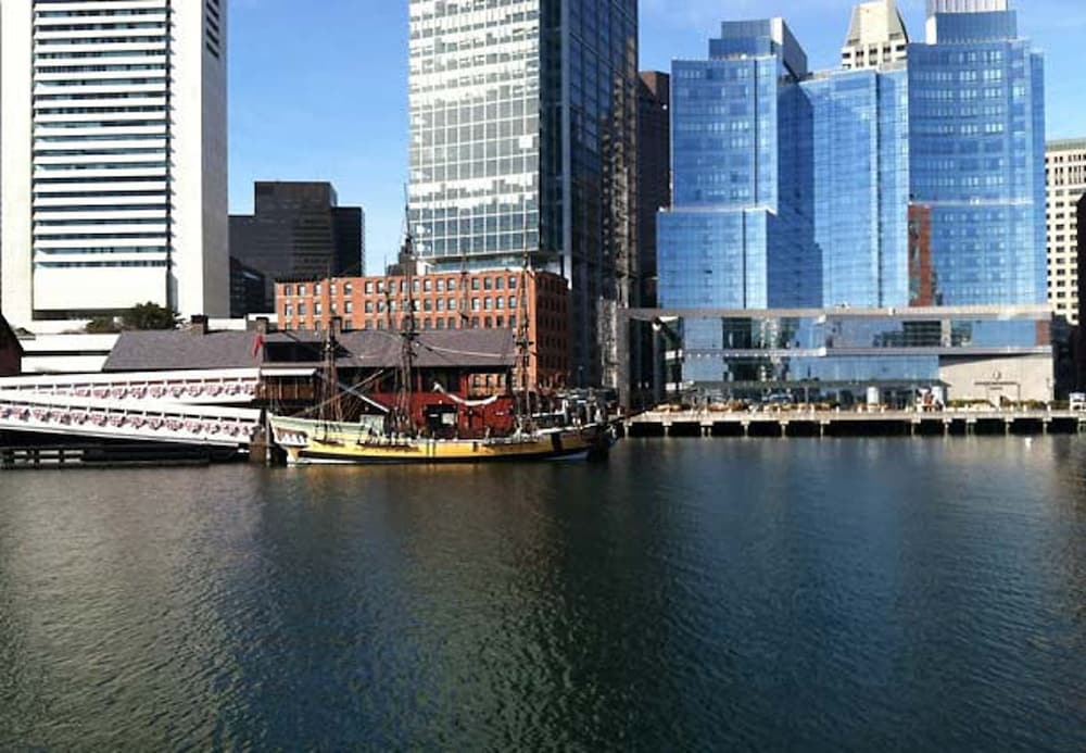 Residence Inn by Marriott Boston Downtown Seaport - photo 79