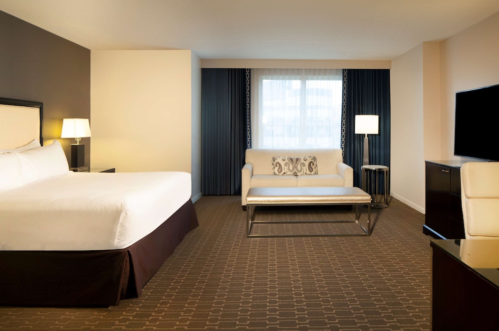 Hilton Alexandria Old Town - photo 32