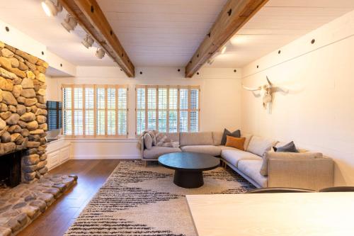 Dollar Meadows Condo with Sun Valley Resort Amenities — hotel in Sun Valley