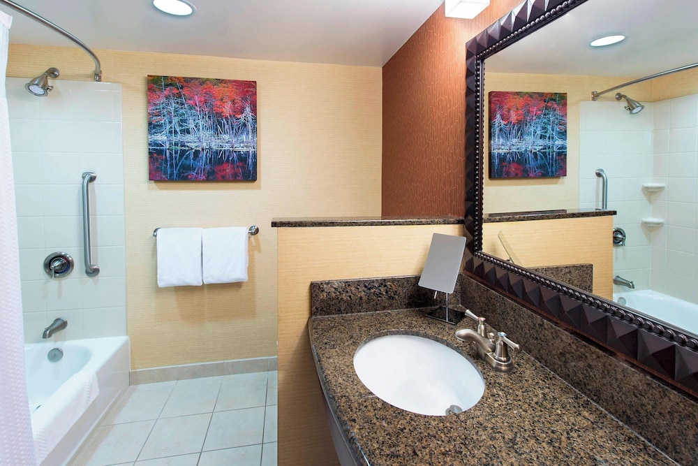 Courtyard by Marriott Lake Placid - photo 21