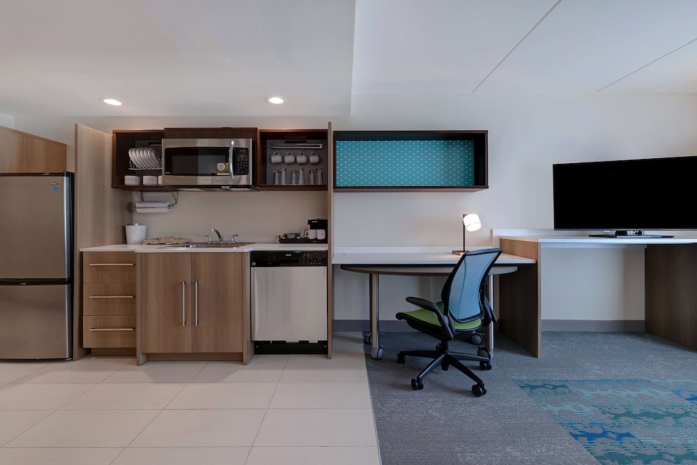 Home2 Suites by Hilton Gulf Breeze Pensacola Area - photo 20