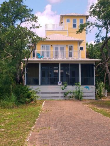 Beachy Keen — 4-Star Luxury Hotel in None, United States