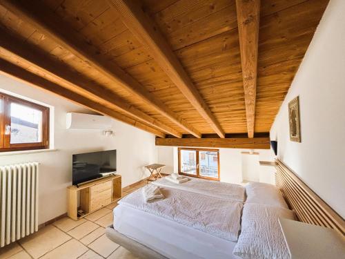 Appartamento Castello — 4-Star Luxury Hotel in Malcesine, Italy