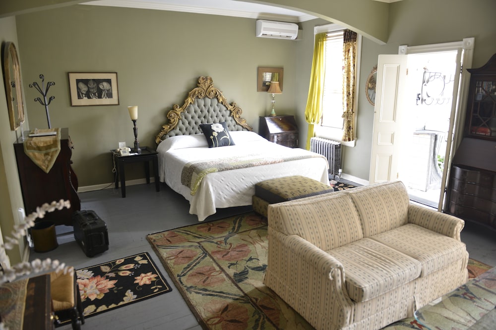 Tabard Inn - photo 32
