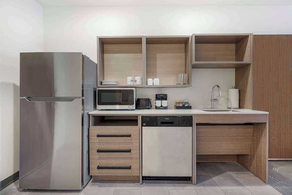 Home2 Suites by Hilton Colorado Springs Airport - photo 17