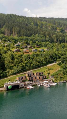 Kantor Village am Millstätter See Boutique Chalets und Lodges — 4-Star Luxury Hotel in Millstatt, Austria