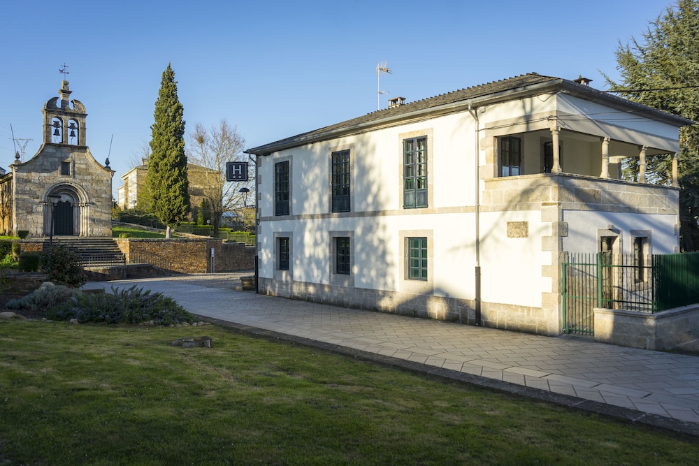 Hotel Pazo de Berbetoros - carbon neutral hotel in Portomarin