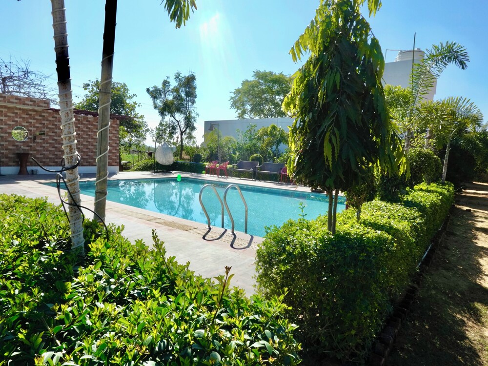 Radha Kunj Resort - carbon neutral hotel in Pushkar
