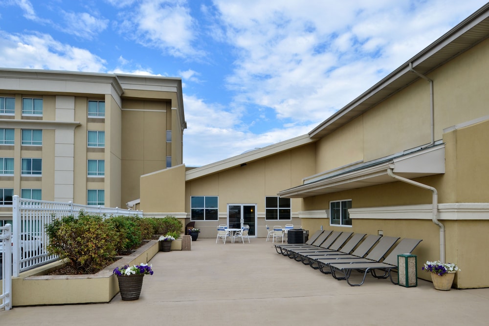 Holiday Inn Martinsburg by IHG - photo 31