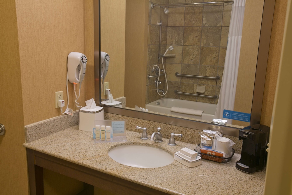 Hampton Inn & Suites Wiggins - photo 26