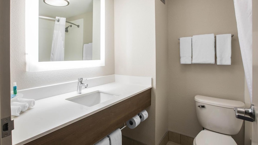 Holiday Inn Express & Suites Jacksonville W I295 and I10 by IHG - photo 22