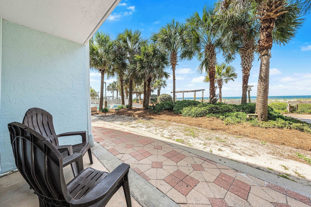 Boardwalk Beach Hotel - photo 57