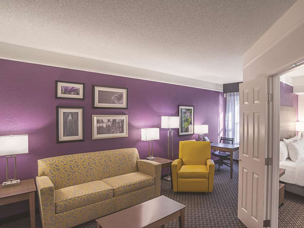 La Quinta Inn & Suites by Wyndham Flagstaff - photo 29