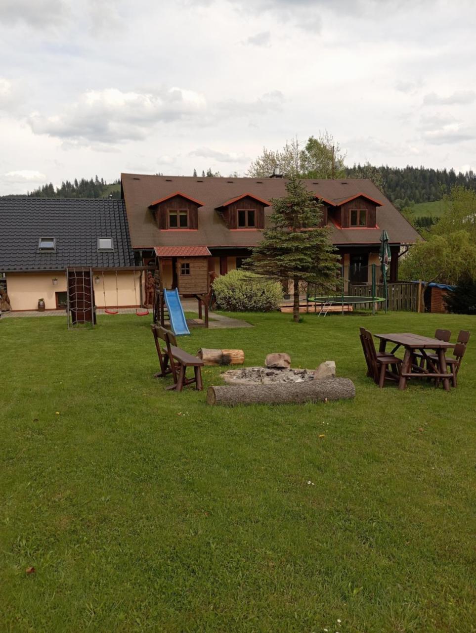 Ubytování U Janka — 4-Star Luxury Hotel in Mosty U Jablunkova, Czech Republic