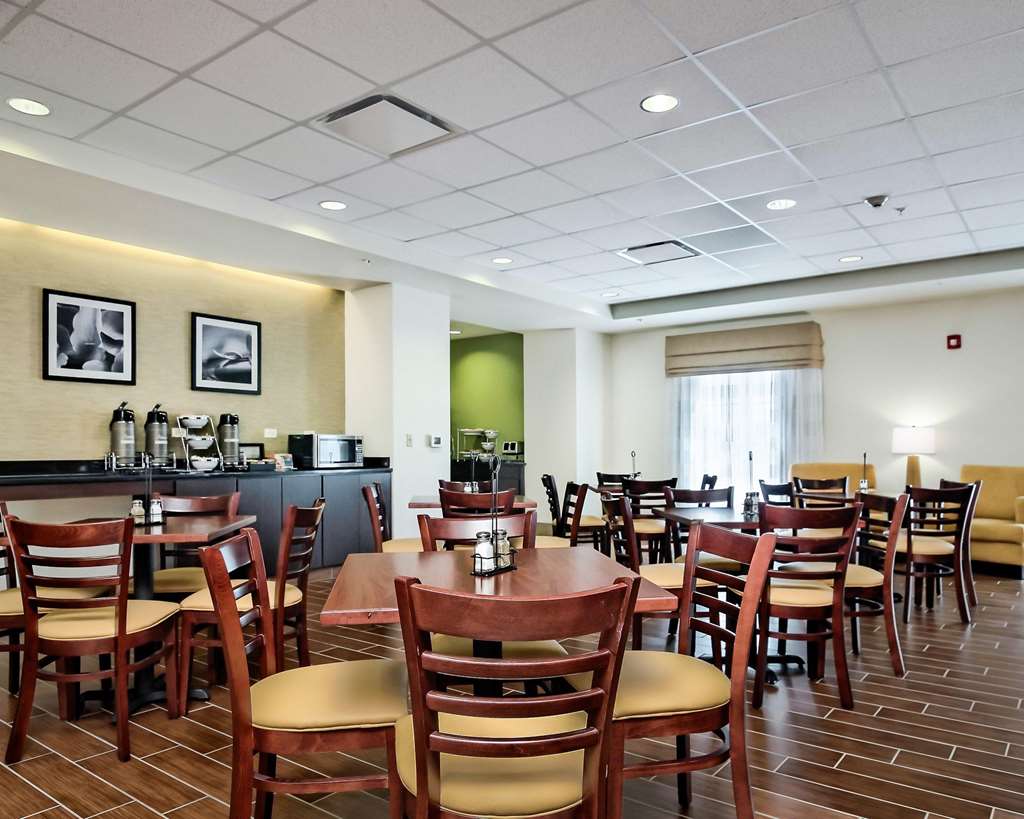 Sleep Inn & Suites Fort Scott - photo 32