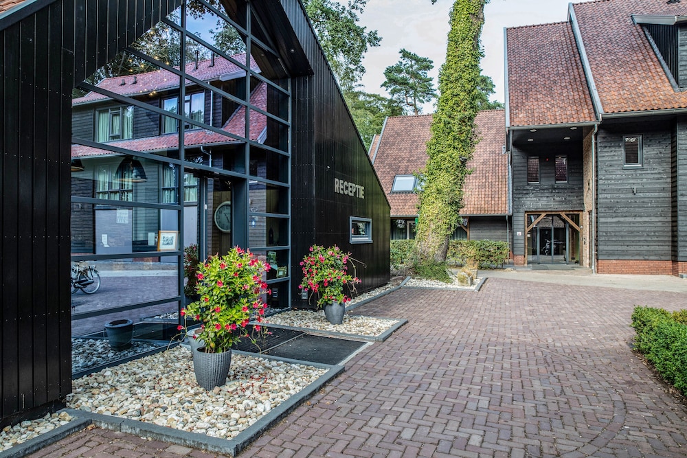 Hotel Erve Hulsbeek — 4-Star Luxury Hotel in Oldenzaal, Netherlands