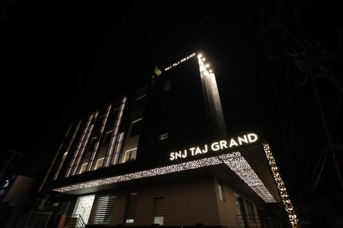 Snj Taj Grand Hotel — Agra
