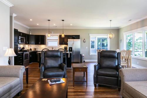 Waterway Haven by Oak Island Accommodations - photo 50