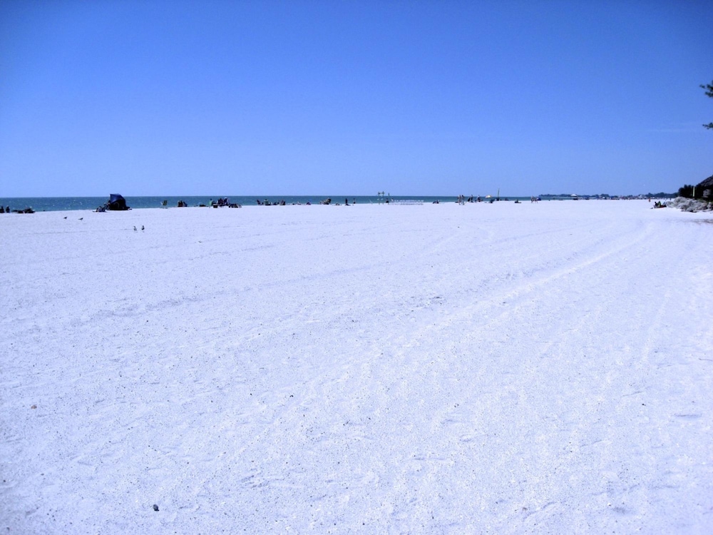 Anna Maria Island Beach Palace - photo 73