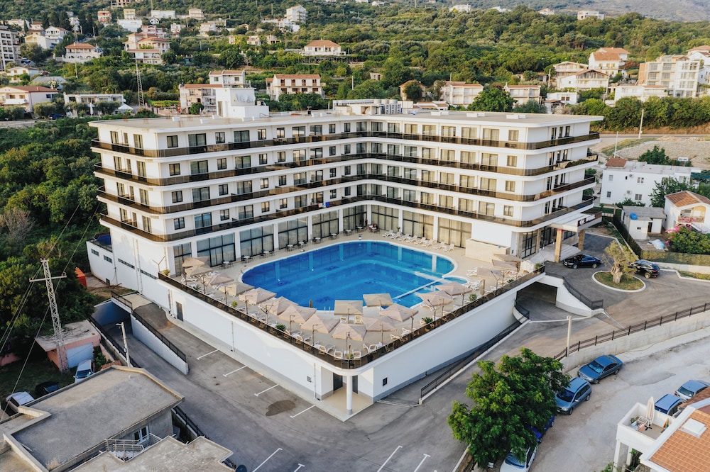 Bh Hotel in Bar, Montenegro