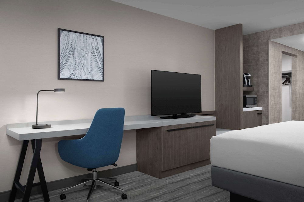 Hilton Garden Inn West Lafayette Wabash Landing - photo 12