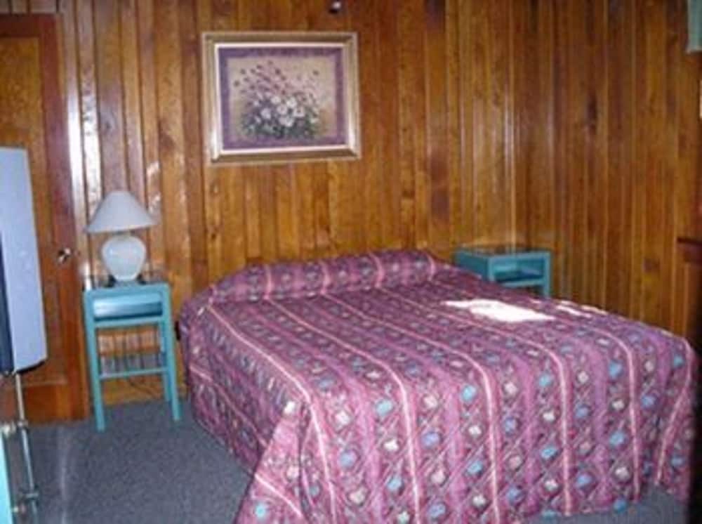 Cabins At Twinbrook Resort - photo 18