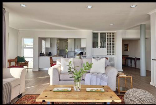 Azure Haven ocean views and tranquil sounds