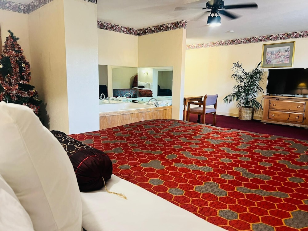 Villa Inn Motel - photo 24