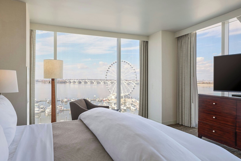The Westin Washington National Harbor - photo 8