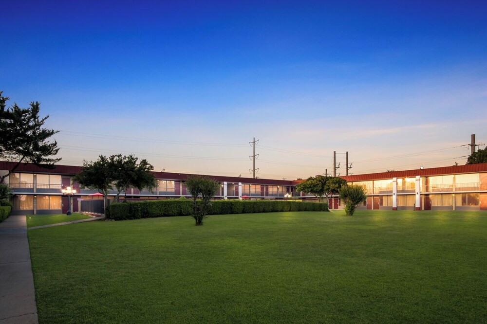 Red Roof Inn & Conference Center McKinney - photo 38