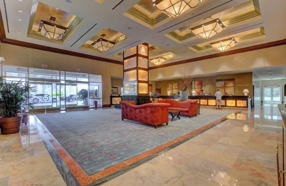 Premium Suite w balcony at The Signature photo 4