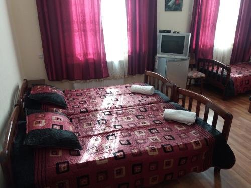 Gis Guest House