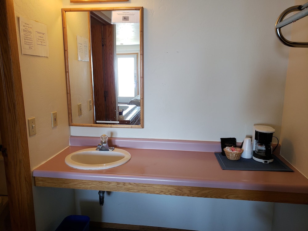 Algoma Beach Motel - photo 84