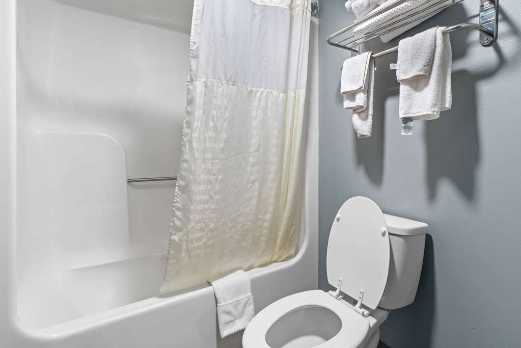 Econo lodge Kennett - photo 38