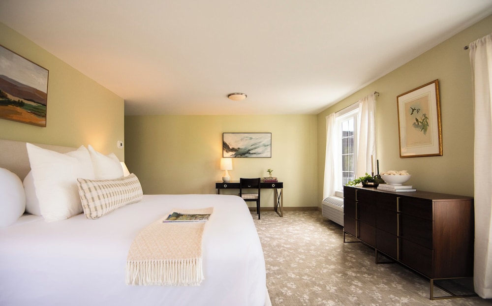 The Pathmaker Hotel - photo 32
