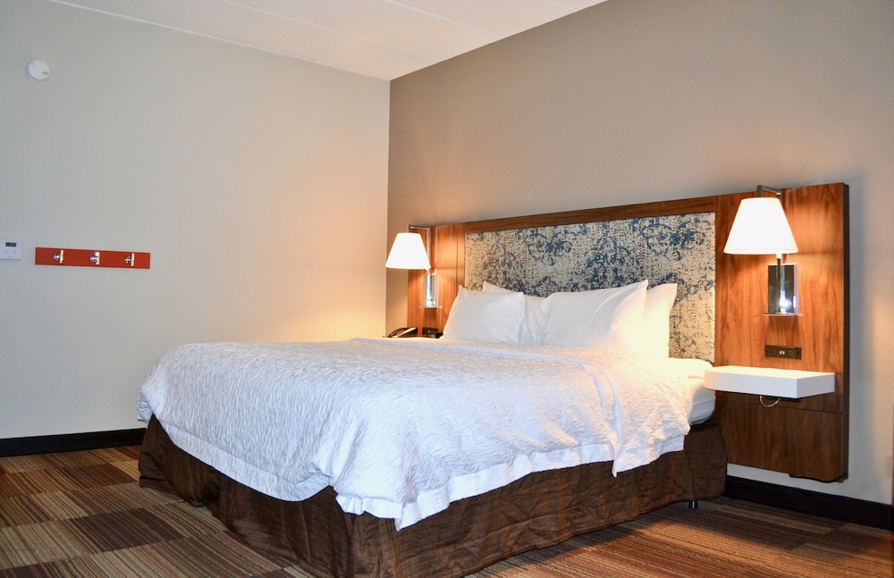 Hampton Inn Medina - photo 9
