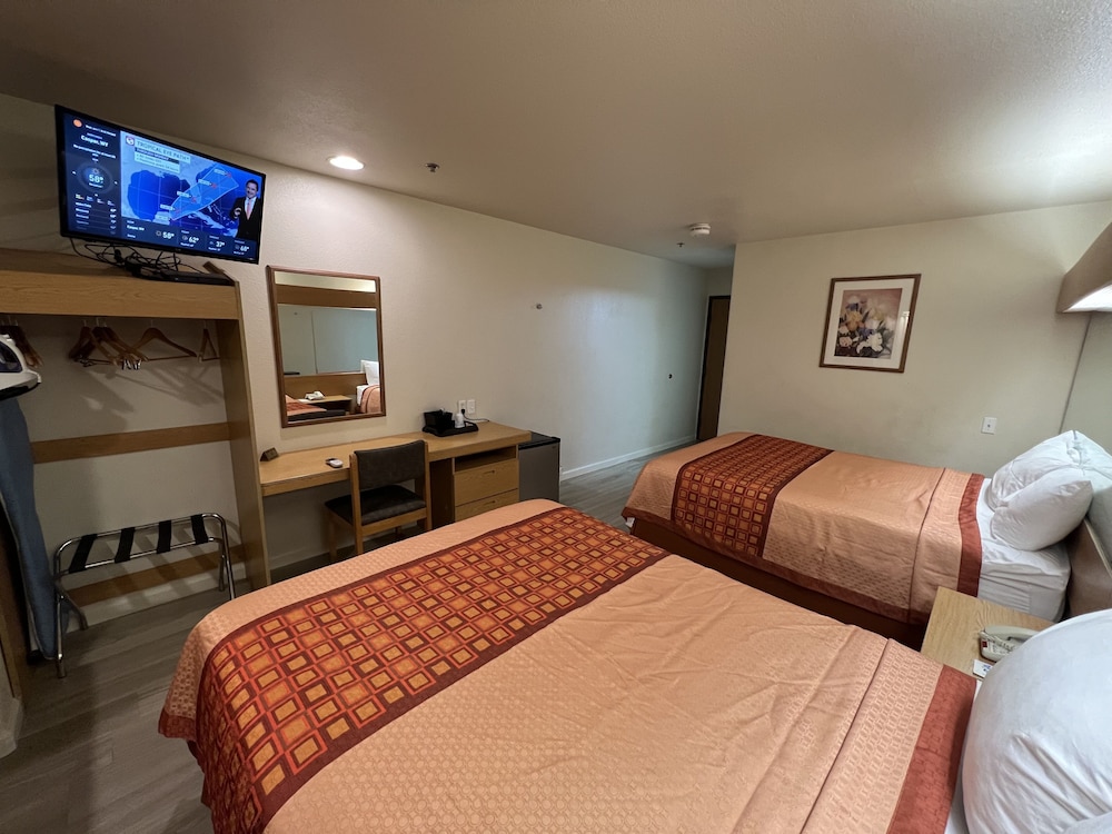Americas Best Value Inn & Suites Ada - photo 7
