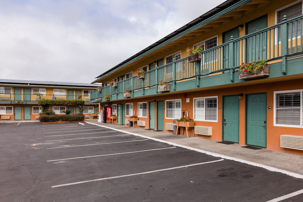 Sand Castle Inn - photo 28