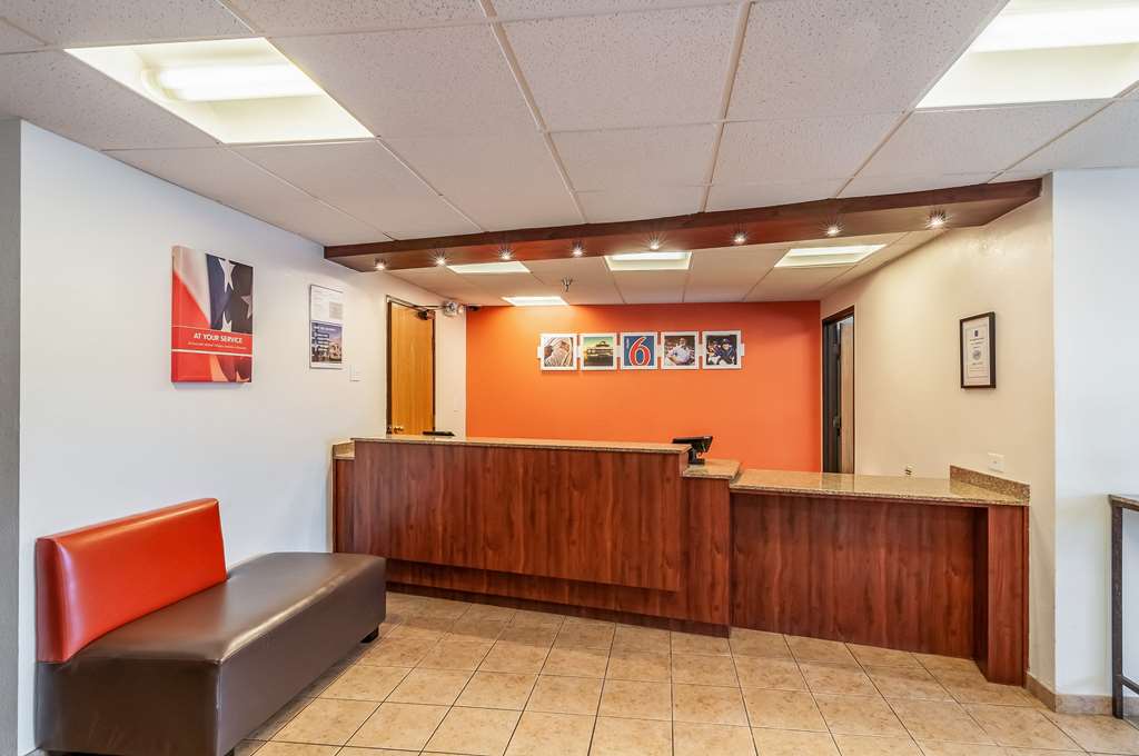 Motel 6 Naperville IL - photo 26