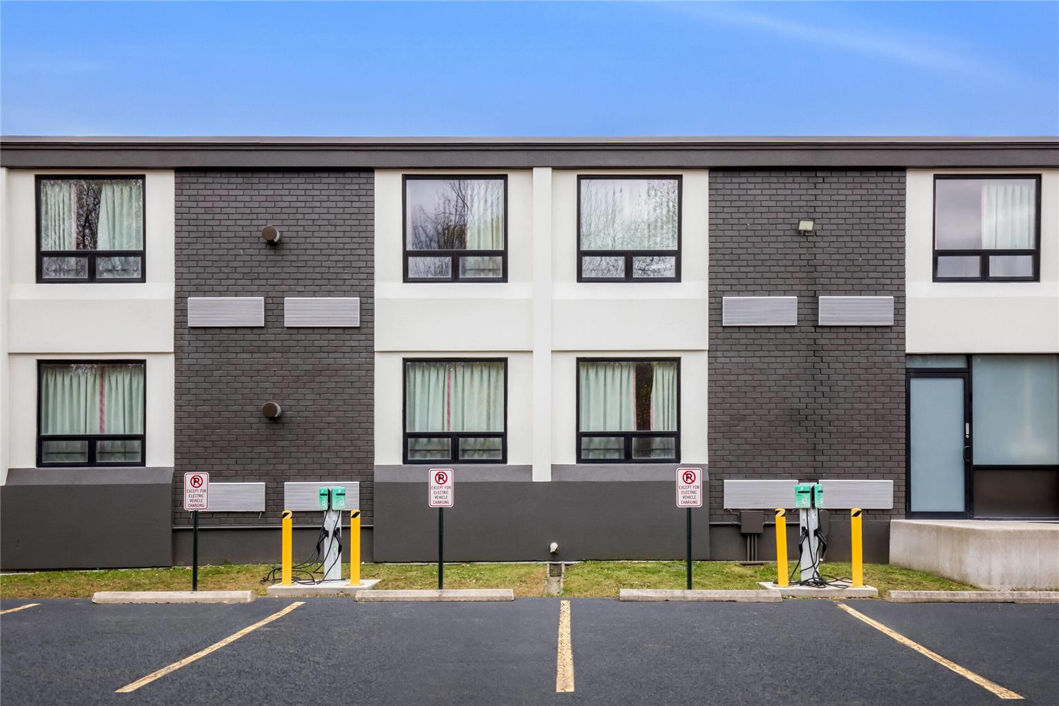 Days Inn by Wyndham Liberty in Liberty, United States