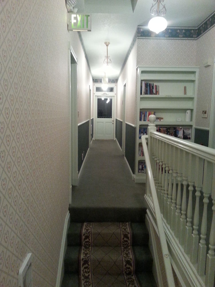 All Aboard Cafe & Inn - photo 3