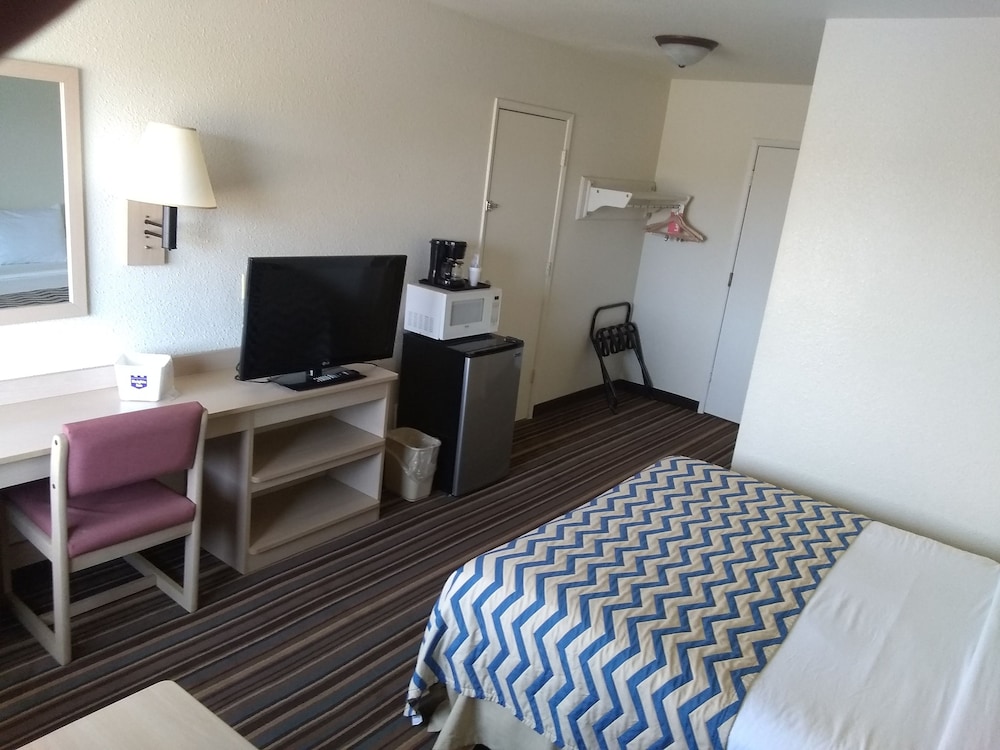Sioux City Inn - photo 24