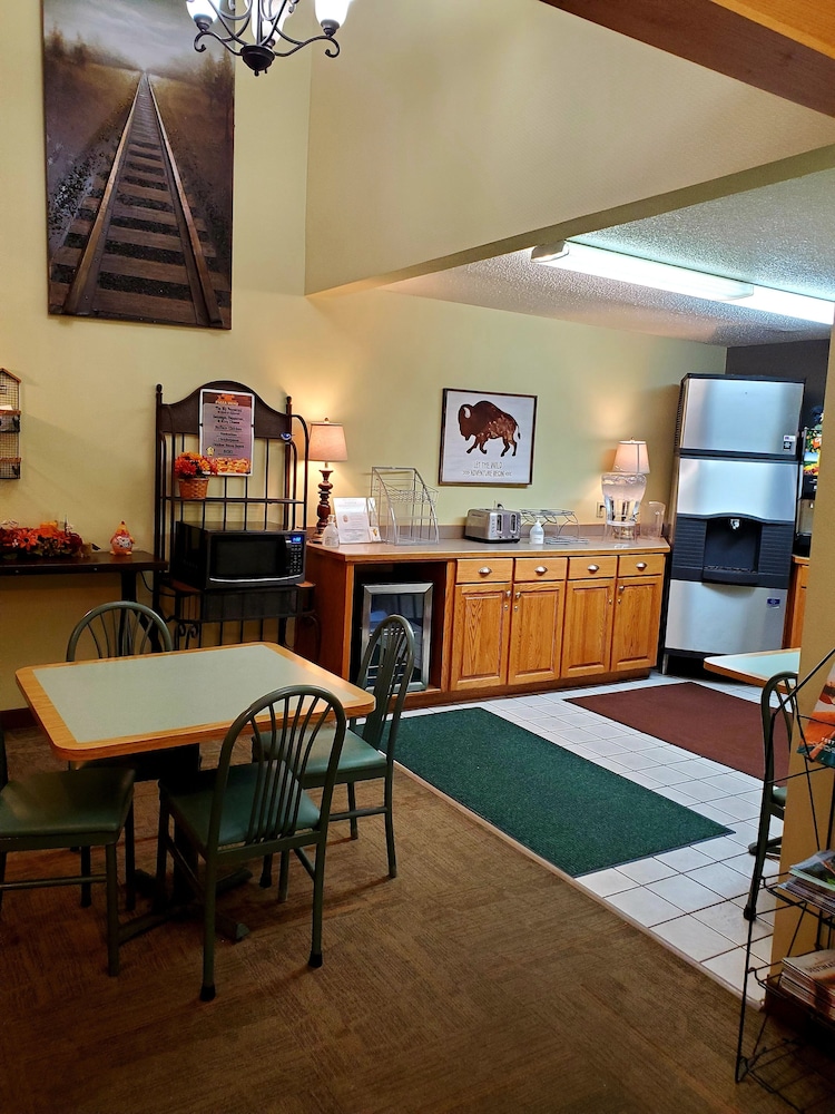 Super 8 Moorhead - photo 23