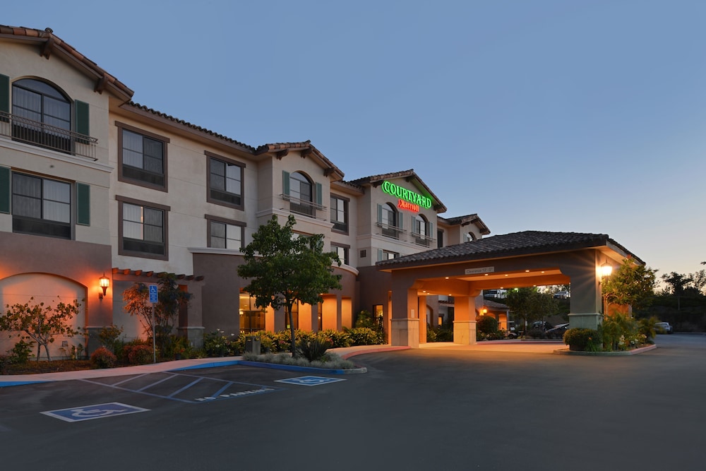 Courtyard Thousand Oaks Ventura County - photo 35