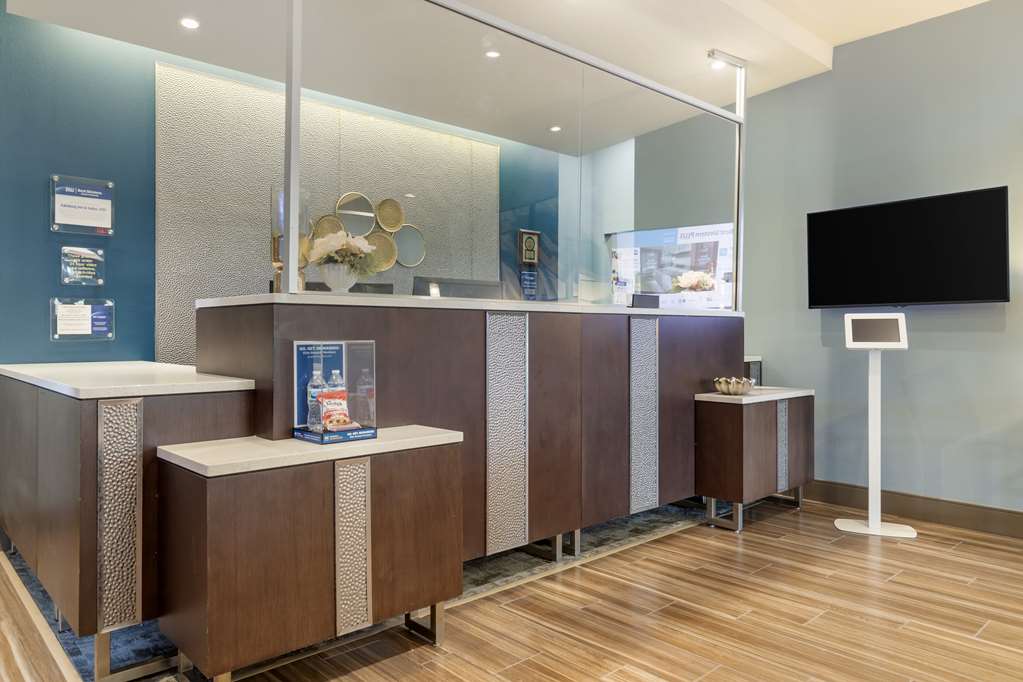 Best Western Plus Edinburg Inn & Suites - photo 11