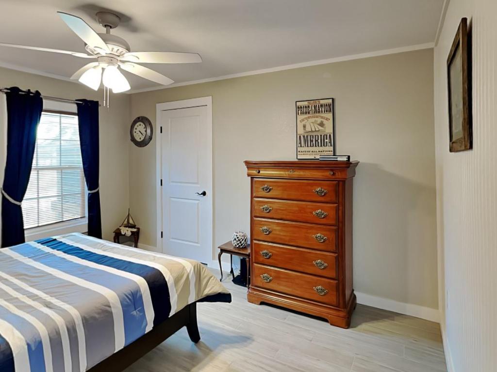 Captains Cove - photo 16