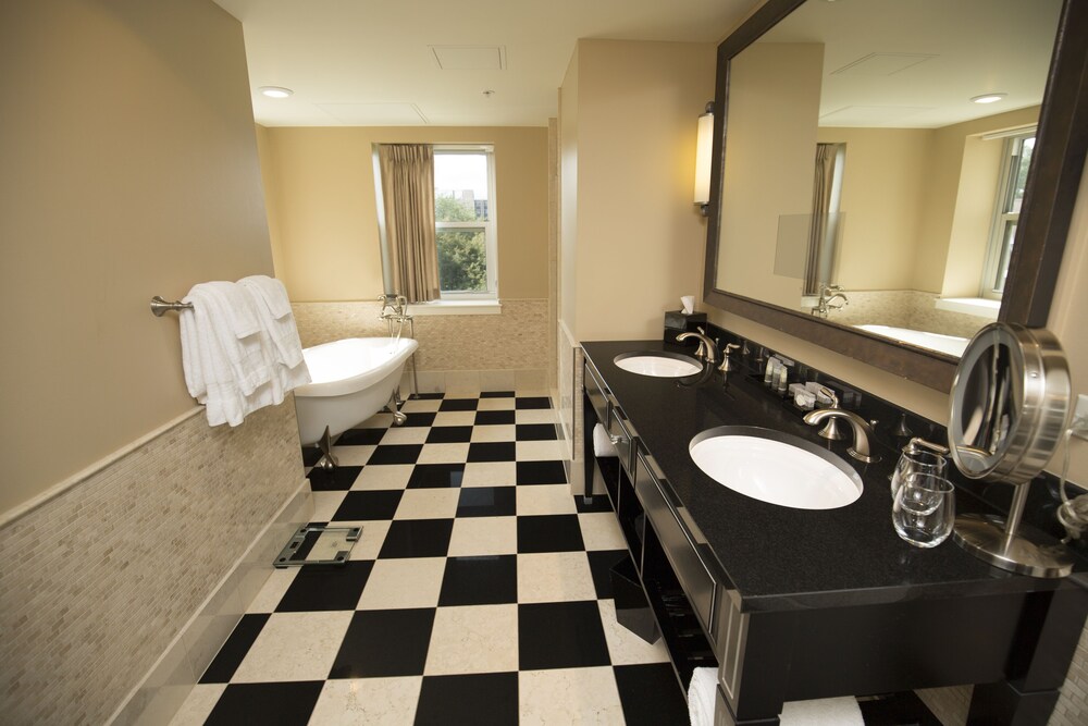 The Edgewater - photo 16
